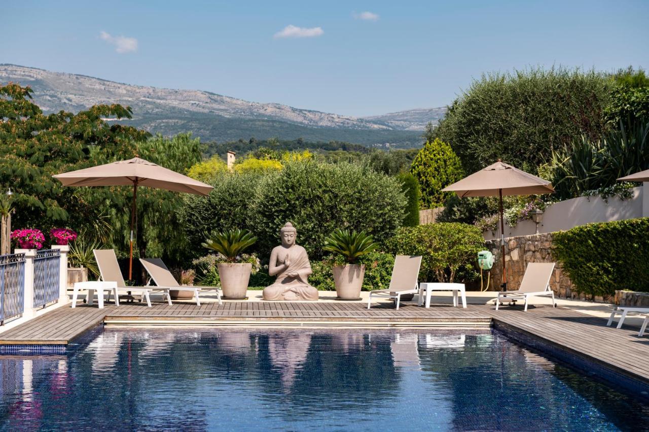 Terre De Reve Bed & Breakfast Le Rouret Екстериор снимка